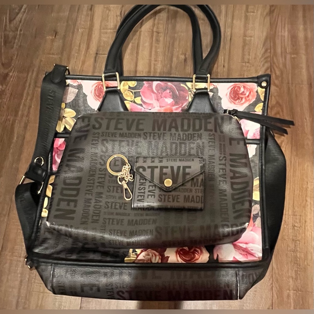 3 pc Steve Madden Tote Set